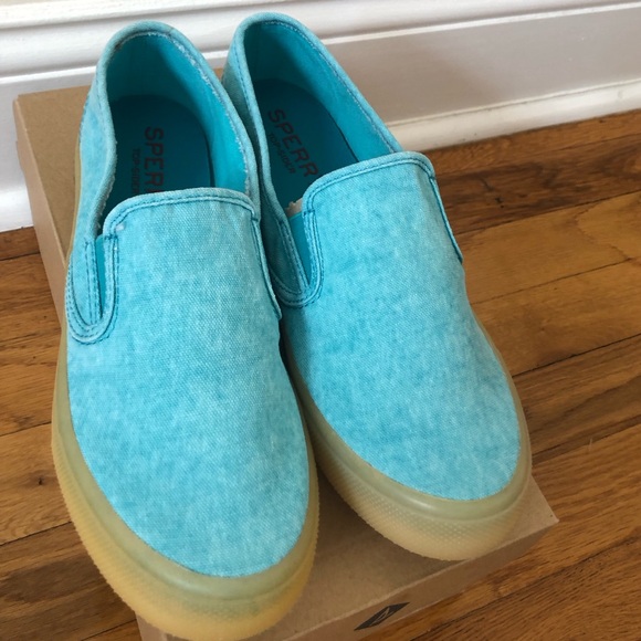 New In Box! Sperry Slip-On Sneaker With Memory Foam In Fun Turquoise Color - Picture 13 of 15